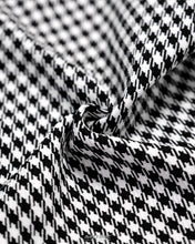 画像をギャラリービューアに読み込む, 自動車内で千鳥格子の素材