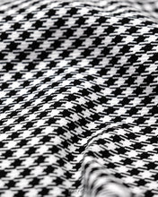 画像をギャラリービューアに読み込む, 自動車内で千鳥格子の素材